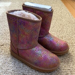 UGG classic sparkle dots NEW
